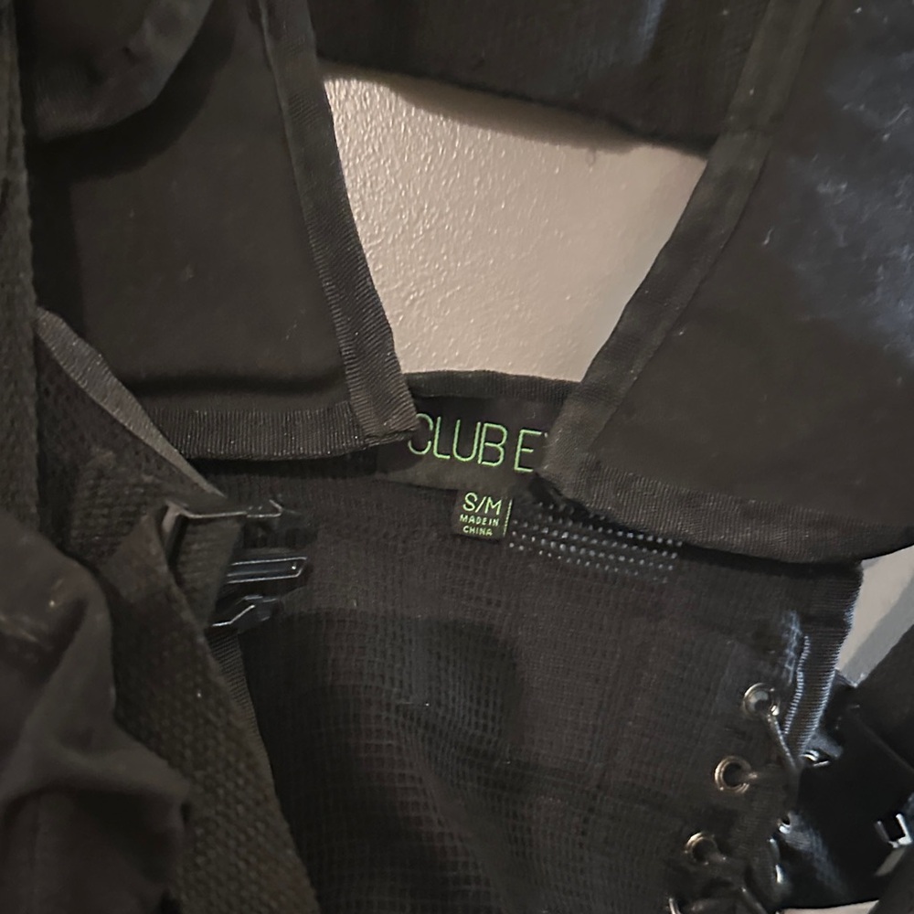 Club Exx Harsh Protector Cargo Vest - Picture 2 of 7
